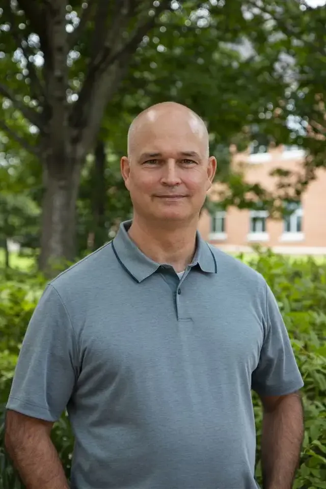Dr. Alan Roe